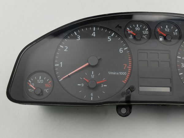 Speedometer/Instrument Cluster  Audi A6 C5 4B0919860L 8L0919272A