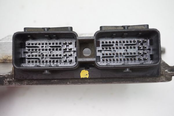 Engine Controller  IAW 5NR.KI1 8200162381 8200165277 1,2 16v Renault Kangoo