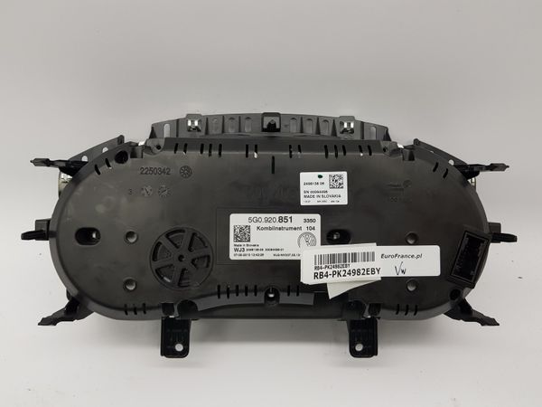 Speedometer/Instrument Cluster VW Golf MK7 5G0920851 Johnson Controls