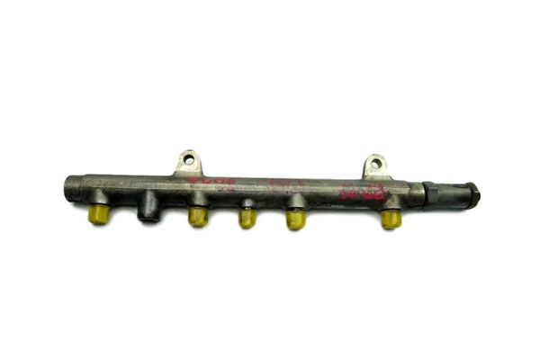 Injection Rail  8200347176 0445214024 1,9 D Renault Opel Volvo