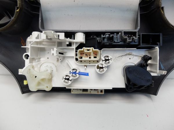 Heating Climate Control Panel Unit   758277 758268-701D Toyota Yaris