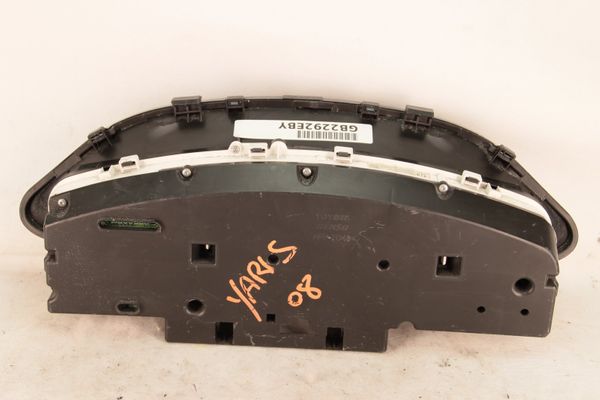 Speedometer/Instrument Cluster  Toyota Yaris 83800-0DG40 MB257450-0231 838000DG40 MB2574500231 XP34-B