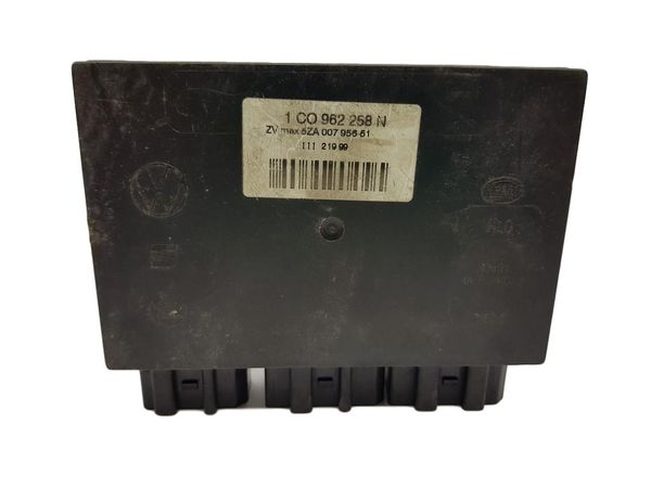 Controller  VW 1CO962258N 5ZA00795651 Hella