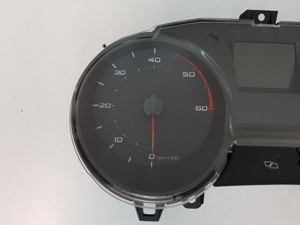 Speedometer/Instrument Cluster  Seat Ibiza 6J0920801A 6086
