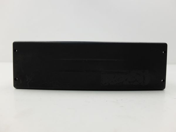 Cd Radio Player  Tuner Renault 8200205833 RENRAT120-52